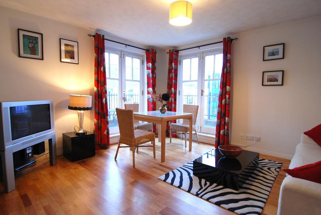 Huntingdon Place Edinburgh Room photo
