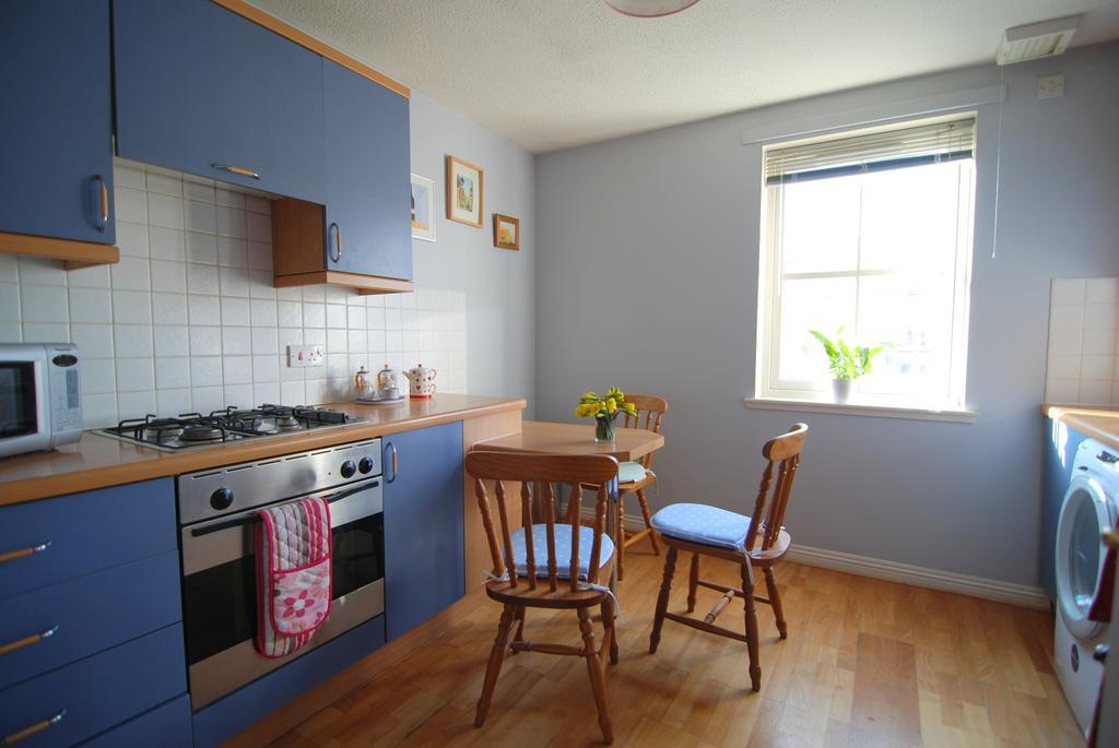 Huntingdon Place Edinburgh Room photo